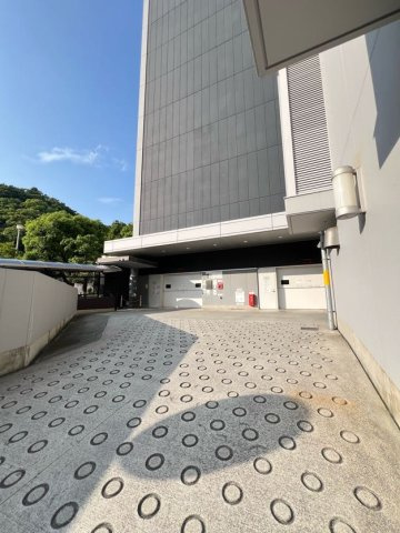 ジークレフ新神戸タワーの駐車場