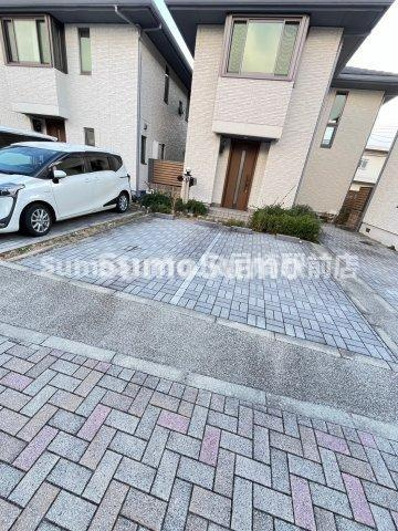 シェリロ武庫之荘の駐車場|駐車場に車を止められます