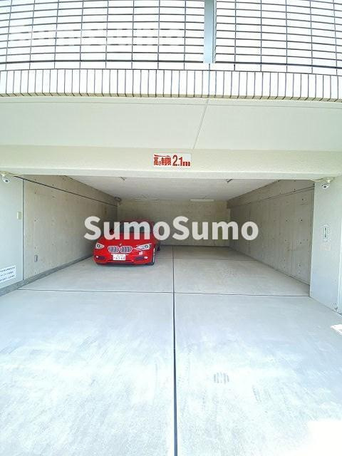 サンコート東園田の駐車場
