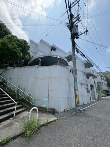 シェスタ白川台の駐車場|駐車スペースもあります