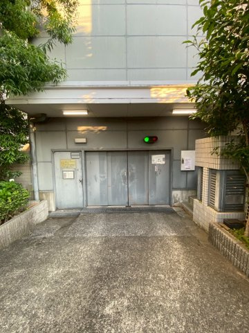 サントピア須磨の駐車場