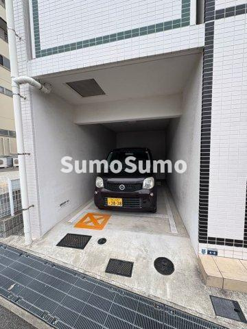 シィーム　スマの駐車場|駐車スペースもあります