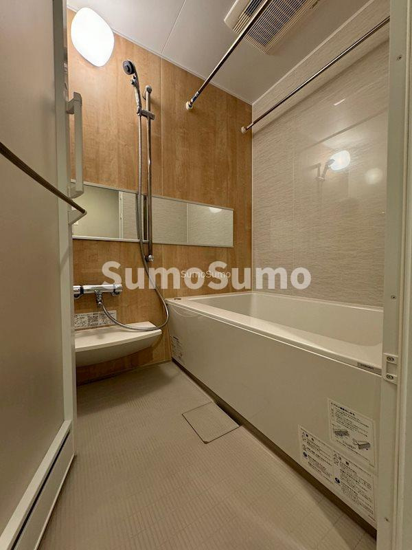 シーズンフラッツ靱本町の浴室