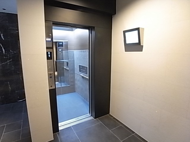 ファーストフィオーレ神戸駅前の外観