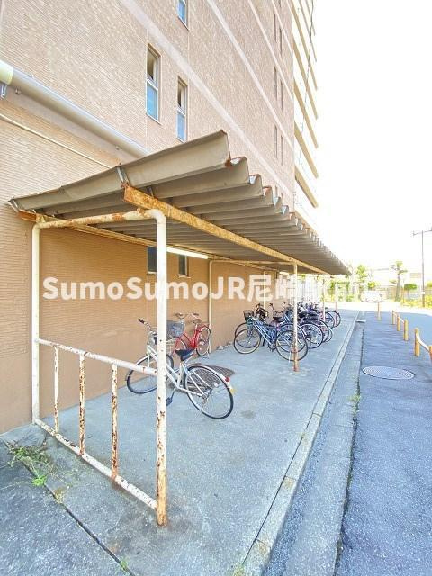 尼崎市南清水の賃貸マンションの外観|外観は落ち着いています