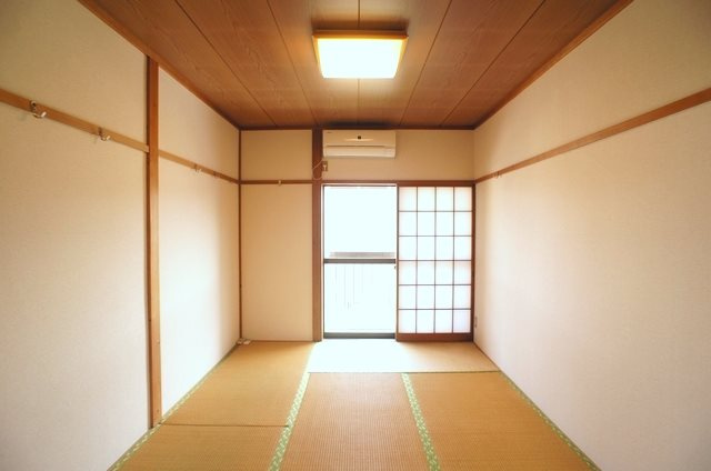 コーポシライの和室