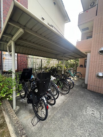 ヒロネン塚口の外観