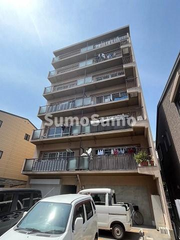 ピュアライフ歌島の外観