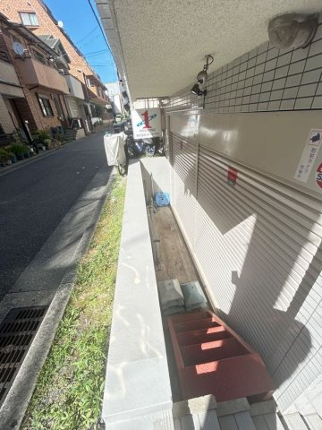 サンロイヤル六甲の外観