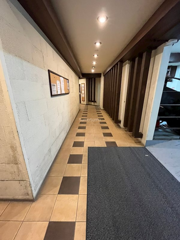 ジオナ松屋町のロビー
