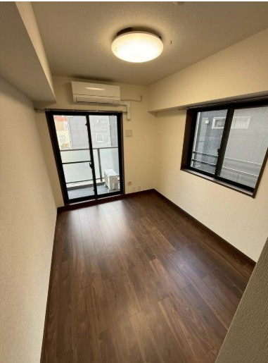 レジェンド平井の洋室|ドキドキの新生活も、安心してスタート。ぴったりの住まいを見つけませんか？クランディアが一緒に住まい選びをサポートします‼　まずは、お気軽にお問合せください　＃クランディア