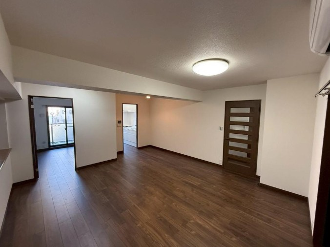 レジェンド平井の居間・リビング|ドキドキの新生活も、安心してスタート。ぴったりの住まいを見つけませんか？クランディアが一緒に住まい選びをサポートします‼　まずは、お気軽にお問合せください　＃クランディア