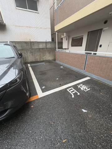 サンこうべの駐車場