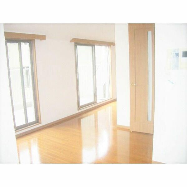 Ｃｒｅｓｔ本郷の居間・リビング