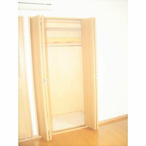 Ｃｒｅｓｔ本郷の収納