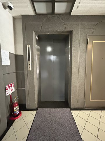 シェスタイレブンのロビー