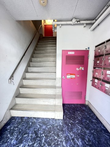 サン六甲のエントランス