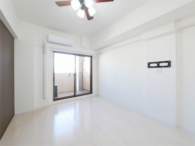 Luxe海老江IIの居間・リビング