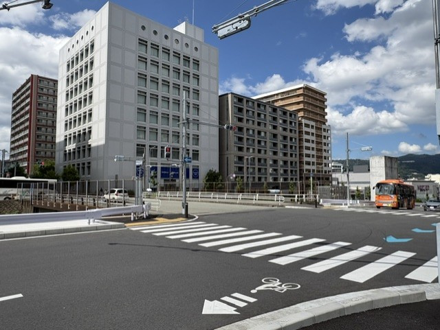 三和理研ビルの周辺