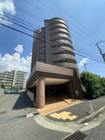 フォーラム城ケ丘参番館の外観