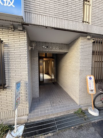 サンコート住吉駅前のエントランス