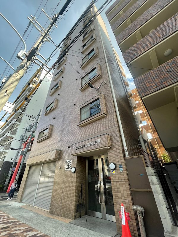 サンビルダー六甲の外観