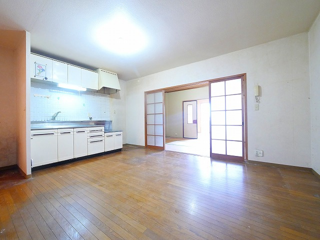 あじさい第一ビルの周辺