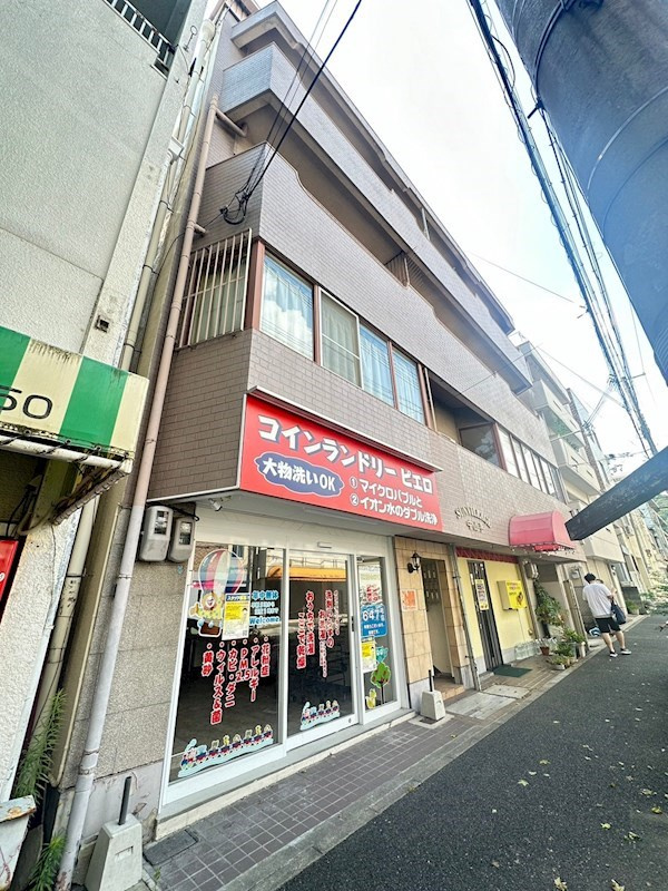 サンビレッジ中山手の外観