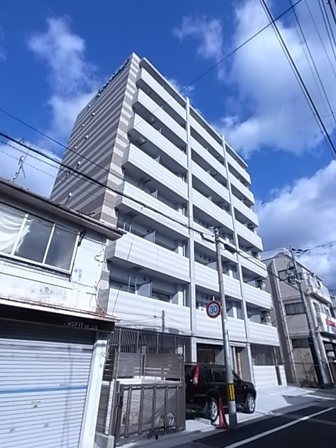 ファーストフィオーレ三宮イーストの外観
