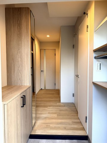 YKハイツ中崎の玄関