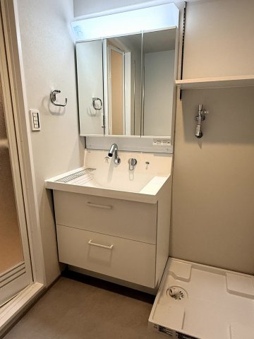 YKハイツ中崎の洗面所