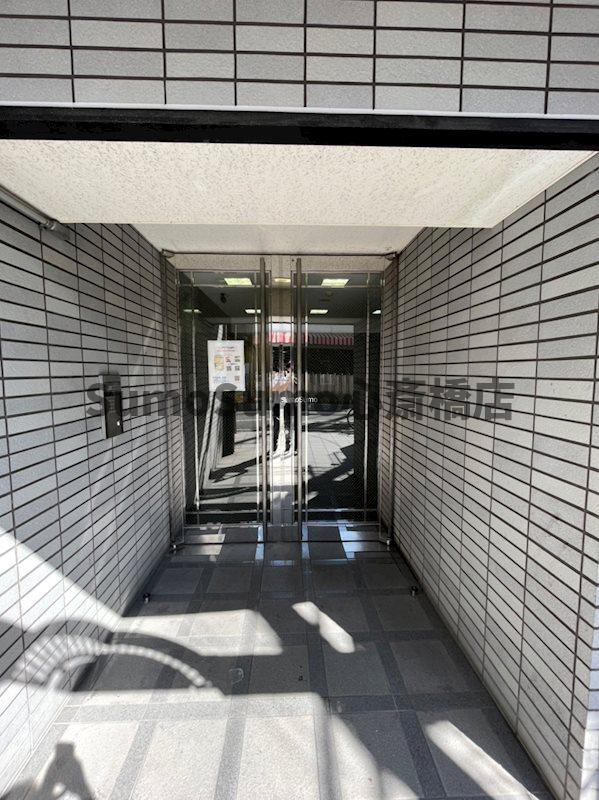 ピュアサクラ松屋町のエントランス|落ち着いたエントランスです