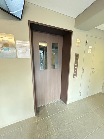 フェリーチェ尼崎のエントランス