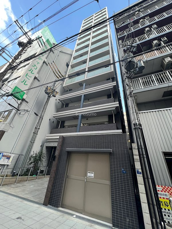 フォーリアライズ本町レクスの外観|外観は落ち着いています