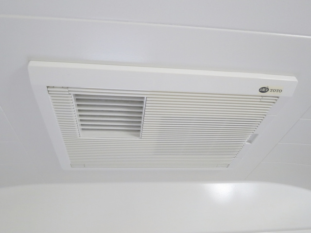 アンビロンＭの内装|浴室乾燥機完備。