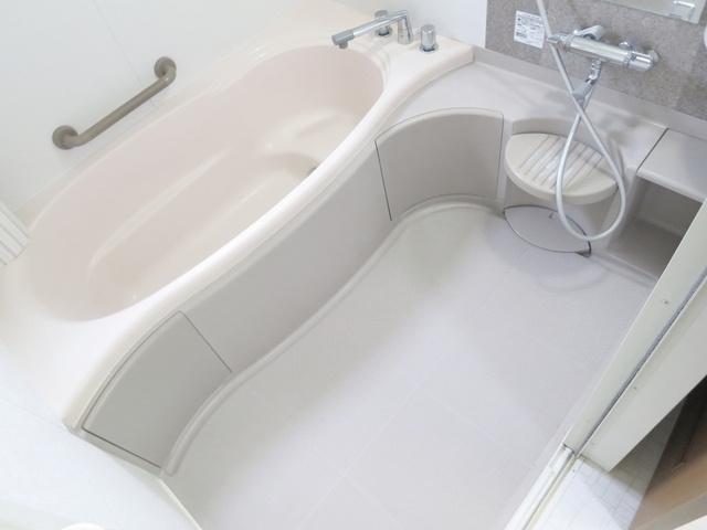 アンビロンＭの浴室|広々1坪バスルーム。