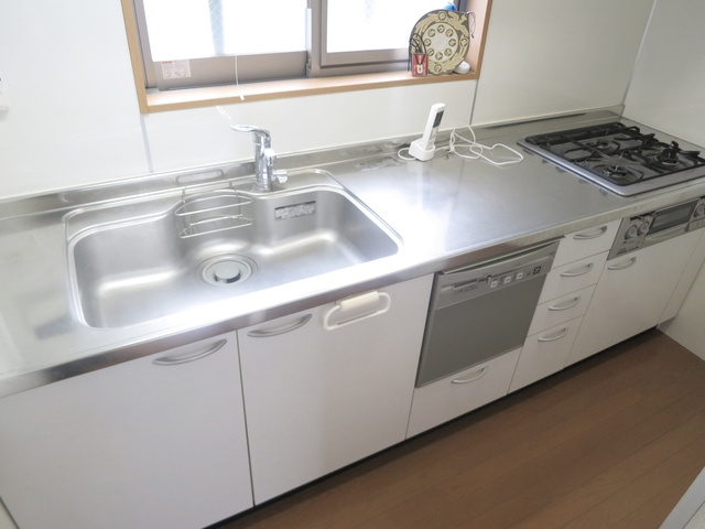 アンビロンＭのキッチン|お料理がしやすいワイドキッチん。