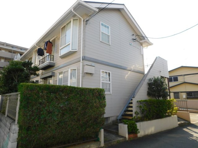 三鷹市井口１丁目のアパート