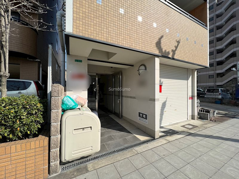 ヒルトップハイム桜川のエントランス