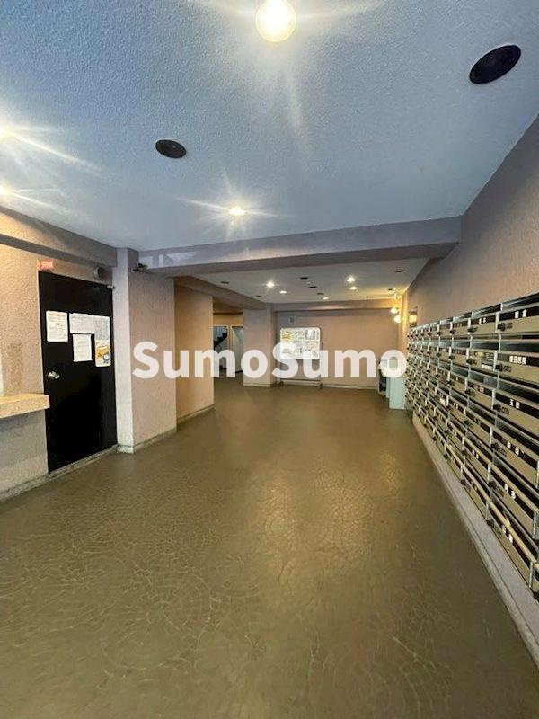 シャトードメール須磨のロビー|ゆとりのあるロビーです