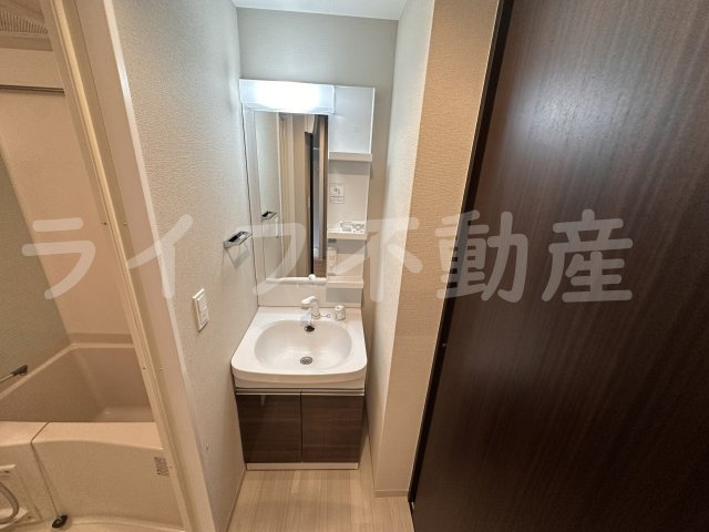 ArtizA森ノ宮D.C.の独立洗面台