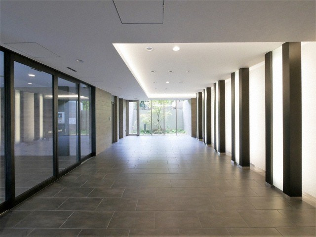 ディクス福島レジデンスのロビー