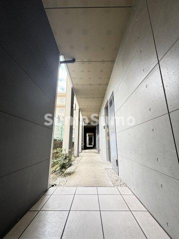 シティフラット灘のロビー