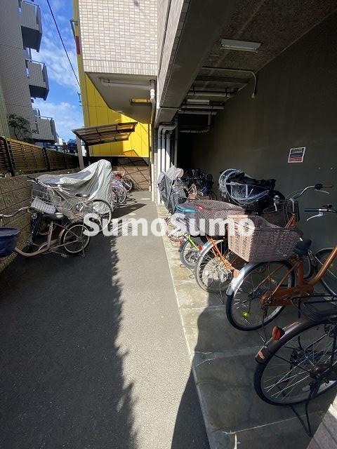 シティコート尼崎の駐車場