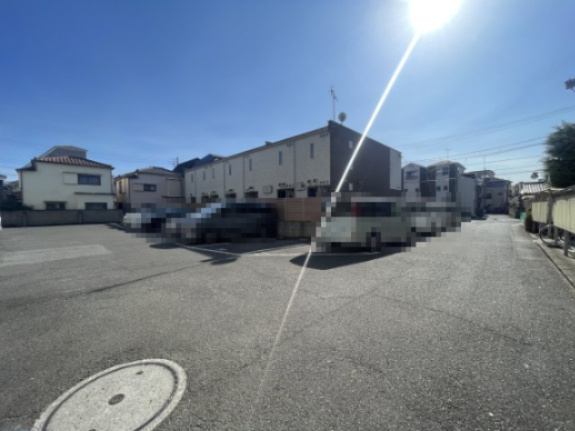 竹ノ塚ビューハイツの駐車場|ドキドキの新生活も、安心してスタート。ぴったりの住まいを見つけませんか？クランディアが一緒に住まい選びをサポートします‼　まずは、お気軽にお問合せください　＃クランディア