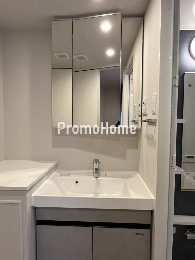 アーバネックス浅草橋Frontのエントランス