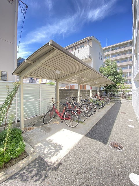 シャトーパルモア阪急六甲の外観