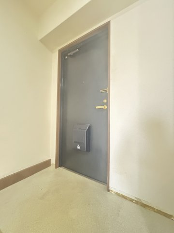 シティコート二宮の玄関