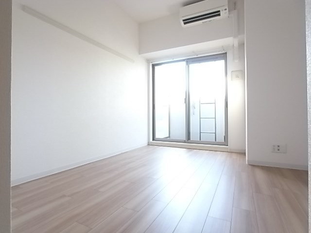 プレサンスみなと元町駅前の寝室
