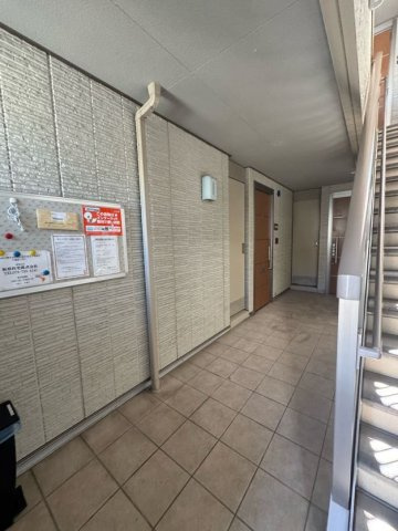 シャーメゾン切戸のロビー